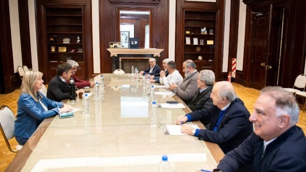 Sintonía entre Kicillof y la CGT: el sindicalismo quiere entrar en las listas