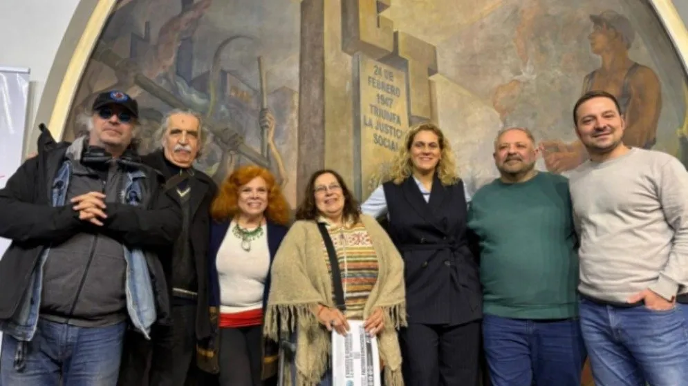 Trabajo lanzó el ciclo "Francisco y la Patria" en la CGT con un fuerte mensaje cultural y político