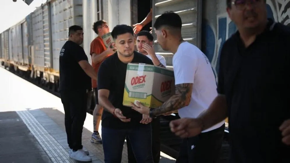 Inundaciones en Tucumán: la Unión Ferroviaria activó el tren solidario y llevó asistencia urgente