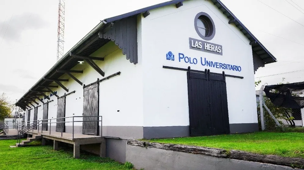 Kicillof inauguró un Polo Universitario y cruzó a Milei: "Quieren terminar con la universidad pública"