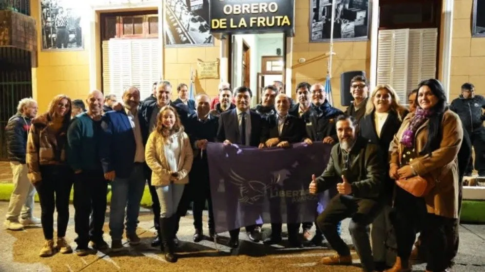 Denuncian que Pettovello convirtió un sindicato intervenido en un local de La Libertad Avanza