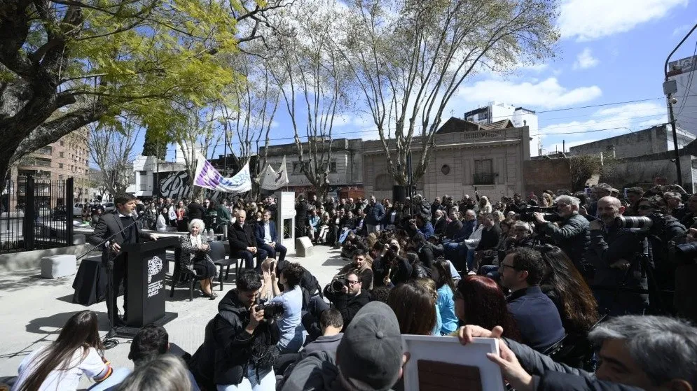 A 50 años de La Noche de los Lápices, Kicillof llamó a transformar "la memoria y el dolor en organización y lucha"