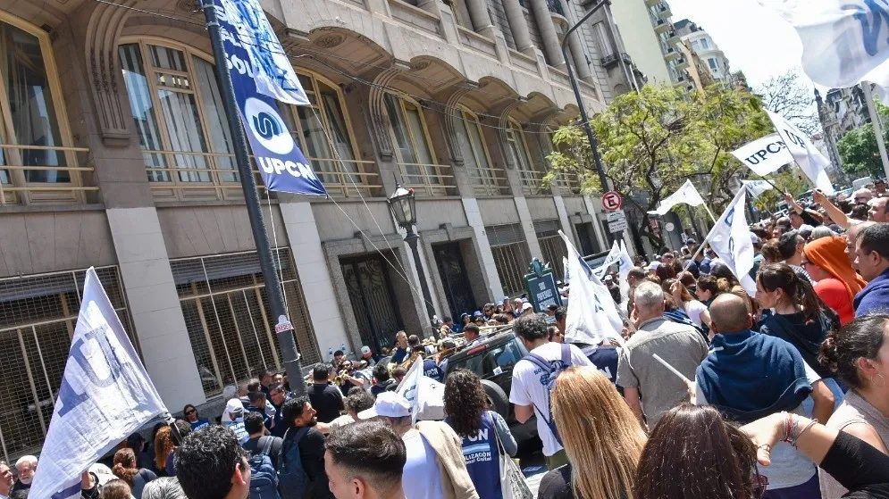 UPCN se movilizó contra el ajuste en Niñez y Familia: rechazó recortes salariales y exigió respuestas al Gobierno